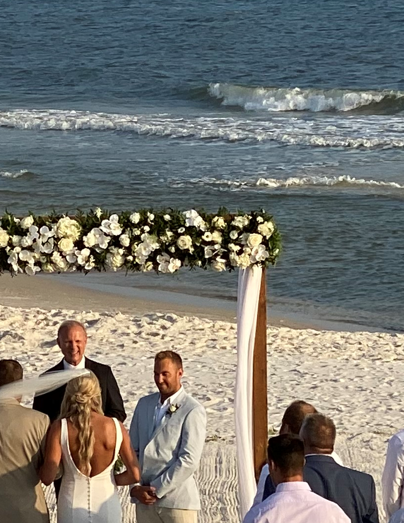 A beachside ceremony at The Lodge at Gulf State Park (Gulf Shores, AL)